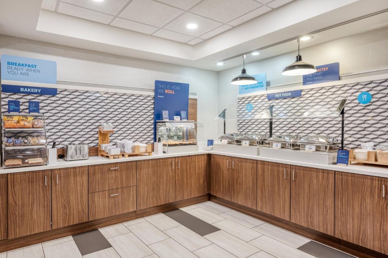 Holiday Inn Express & Suites Vandalia By Ihg Exteriör bild